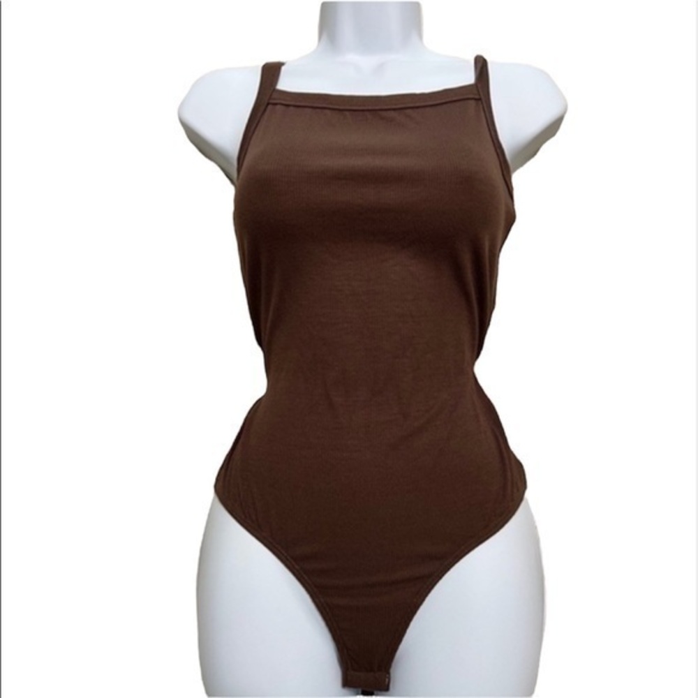 House of Harlow 1960 Brown body suit